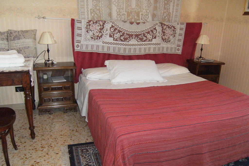 Emily Bed and Breakfast Stroncone Kamer foto